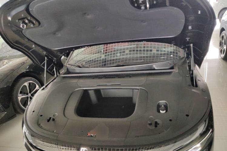 Used Zeekr 007GT 2025 Long-Range Rear-Wheel Drive Intelligent Driving Version 100 kWh Engine Bay