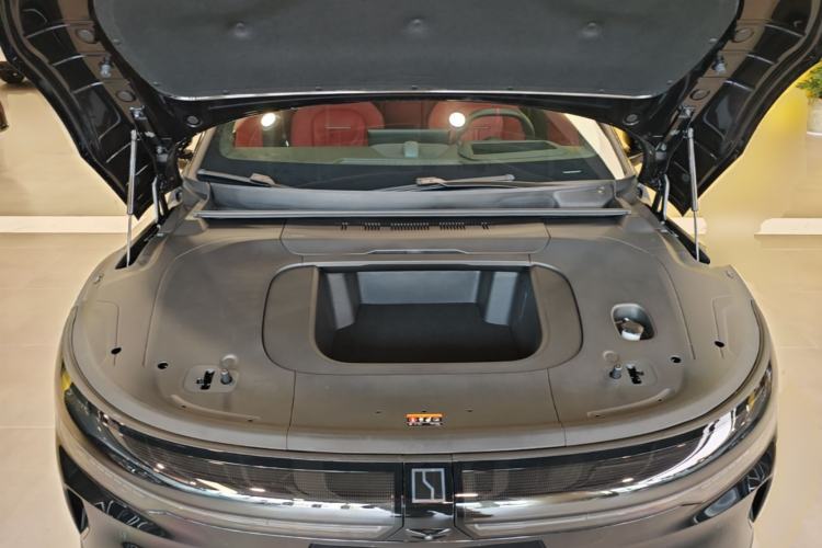 Used Zeekr 007GT 2025 Long-Range Rear-Wheel Drive Intelligent Driving Version 100 kWh Engine Bay