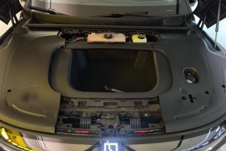 Used Zeekr 007GT 2025 Long-Range Rear-Wheel Drive Intelligent Driving Version 100 kWh Engine Bay