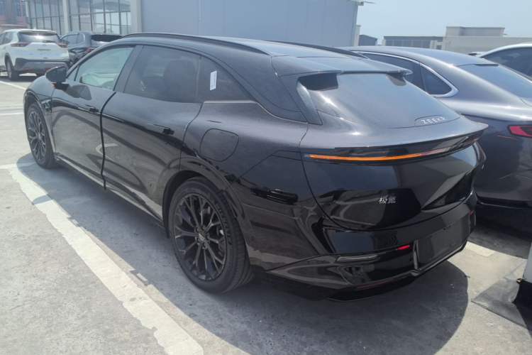 Used Zeekr 007GT 2025 Long-Range Rear-Wheel Drive Intelligent Driving Version 100 kWh Exterior 2