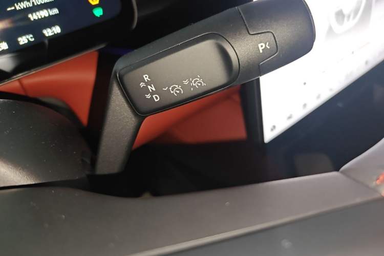 Used Zeekr 007GT 2025 Long-Range Rear-Wheel Drive Intelligent Driving Version 100 kWh Gear Lever