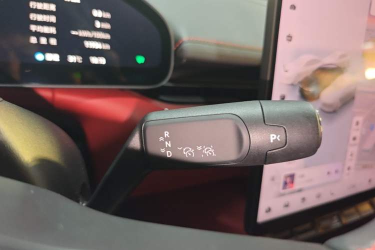 Used Zeekr 007GT 2025 Rear-Drive Intelligent Driving Version 75 kWh Gear Lever