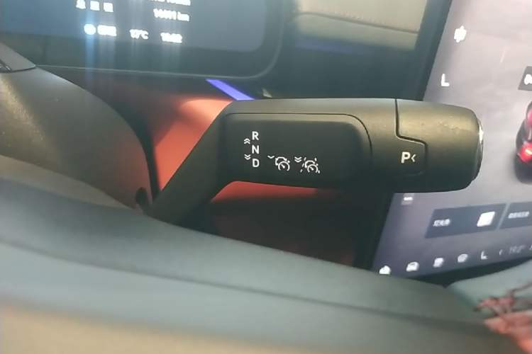 Used Zeekr 007GT 2025 Long-Range Rear-Wheel Drive Intelligent Driving Version 100 kWh Gear Lever
