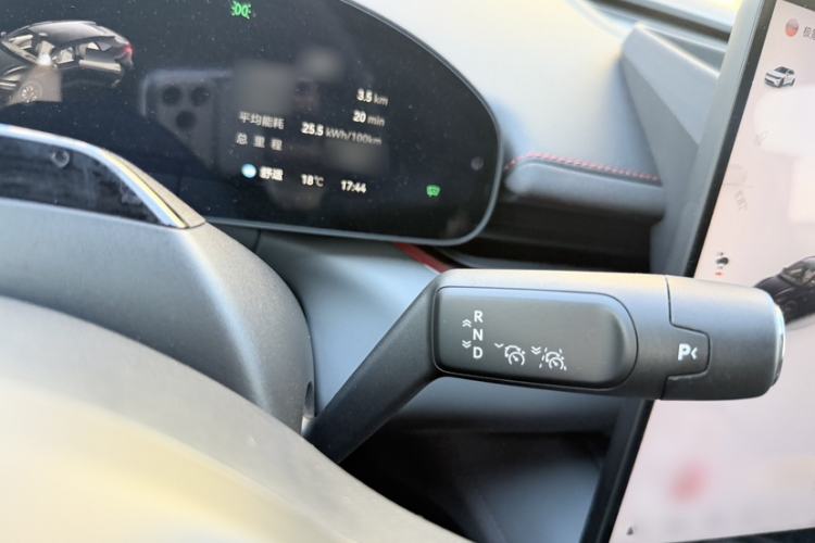 Used Zeekr 007GT 2025 Rear-Drive Intelligent Driving Version 75 kWh Gear Lever