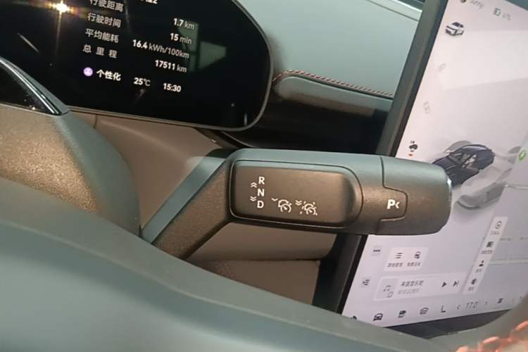 Used Zeekr 007GT 2025 Rear-Drive Intelligent Driving Version 75 kWh Gear Lever