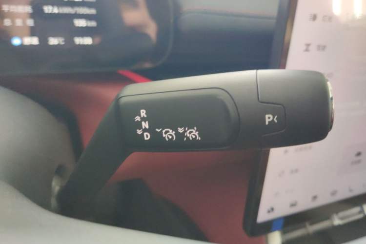 Used Zeekr 007GT 2025 Long-Range Rear-Wheel Drive Intelligent Driving Version 100 kWh Gear Lever