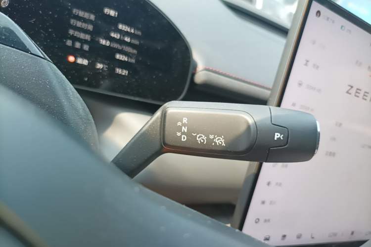Used Zeekr 007GT 2025 Rear-Drive Intelligent Driving Version 75 kWh Gear Lever