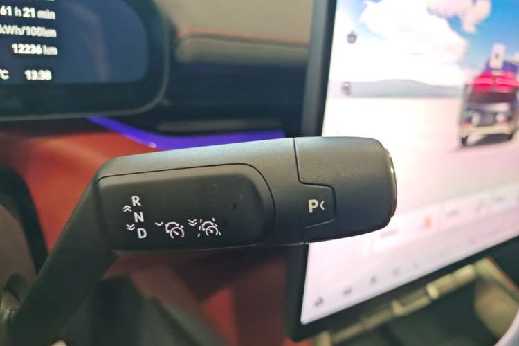 Used Zeekr 007GT 2025 Long-Range Rear-Wheel Drive Intelligent Driving Version 100 kWh Gear Lever