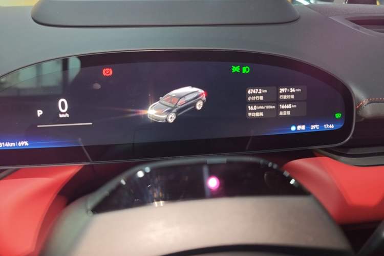 Used Zeekr 007GT 2025 Rear-Drive Intelligent Driving Version 75 kWh Instrument Cluster