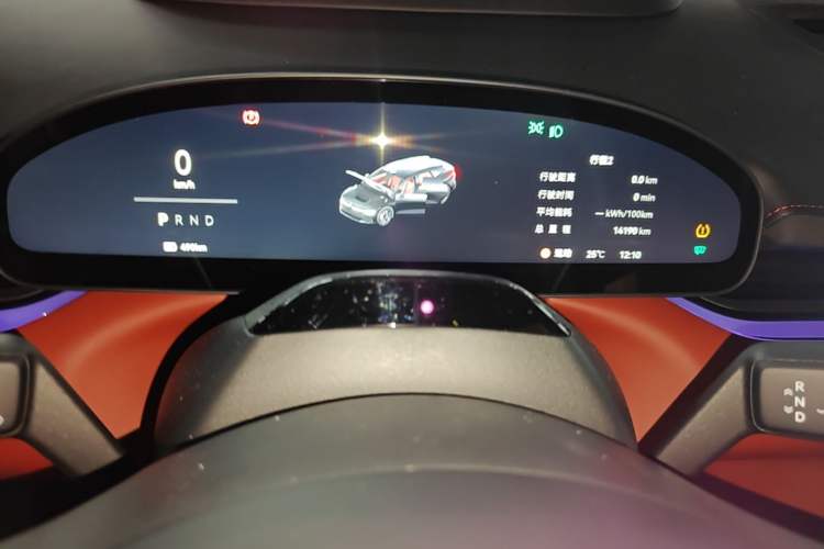 Used Zeekr 007GT 2025 Long-Range Rear-Wheel Drive Intelligent Driving Version 100 kWh Instrument Cluster