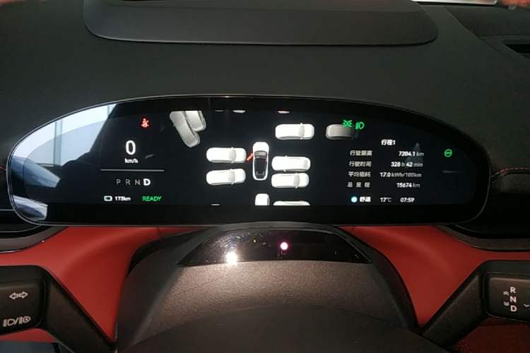 Used Zeekr 007GT 2025 Long-Range Rear-Wheel Drive Intelligent Driving Version 100 kWh Instrument Cluster