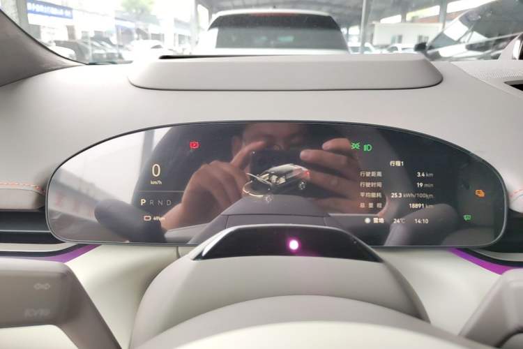 Used Zeekr 007GT 2025 Rear-Drive Intelligent Driving Version 75 kWh Instrument Cluster
