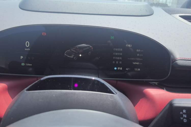 Used Zeekr 007GT 2025 Long-Range Rear-Wheel Drive Intelligent Driving Version 100 kWh Instrument Cluster