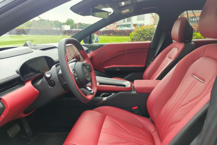 Used Zeekr 007GT 2025 Rear-Drive Intelligent Driving Version 75 kWh Interior 1
