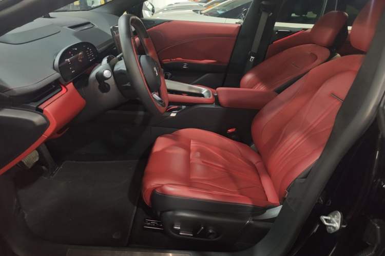 Used Zeekr 007GT 2025 Rear-Drive Intelligent Driving Version 75 kWh Left Front Seat