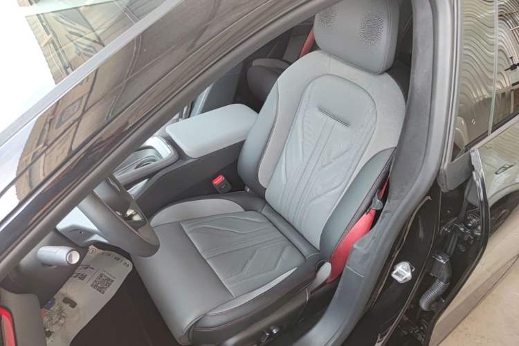 Used Zeekr 007GT 2025 Rear-Drive Intelligent Driving Version 75 kWh Left Front Seat