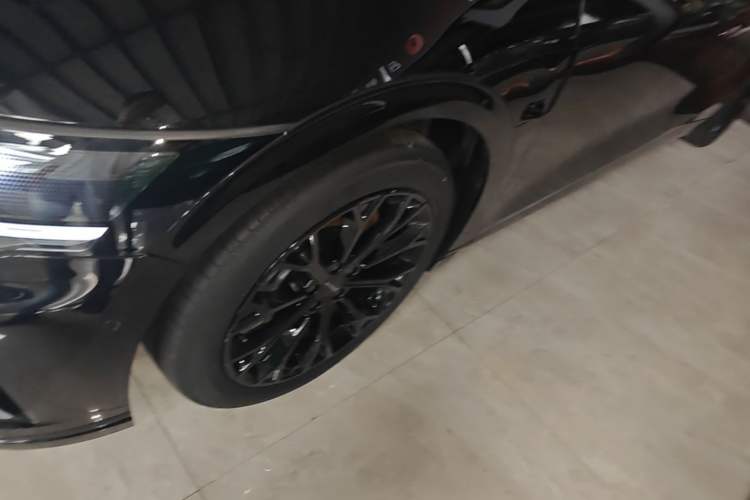 Used Zeekr 007GT 2025 Long-Range Rear-Wheel Drive Intelligent Driving Version 100 kWh Left Front Wheel Hub