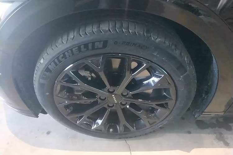 Used Zeekr 007GT 2025 Long-Range Rear-Wheel Drive Intelligent Driving Version 100 kWh Left Front Wheel Hub