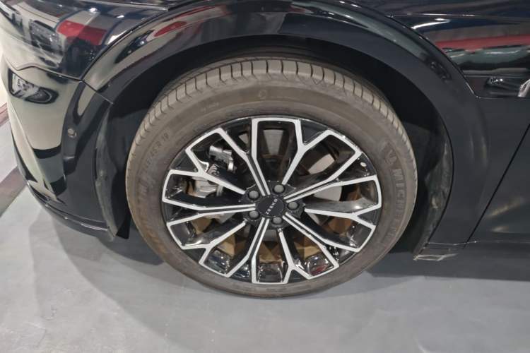 Used Zeekr 007GT 2025 Rear-Drive Intelligent Driving Version 75 kWh Left Front Wheel Hub