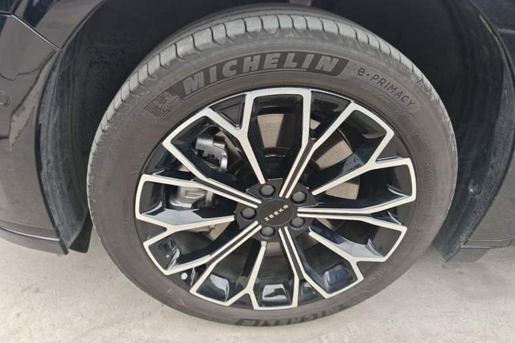 Used Zeekr 007GT 2025 Four-Wheel Drive Intelligent Driving Version 75 kWh Left Front Wheel Hub