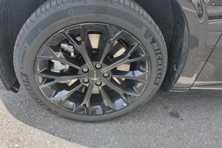 Used Zeekr 007GT 2025 Four-Wheel Drive Intelligent Driving Version 75 kWh Left Front Wheel Hub