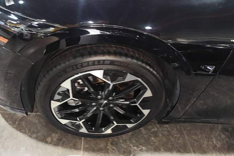 Used Zeekr 007GT 2025 Rear-Drive Intelligent Driving Version 75 kWh Left Front Wheel Hub