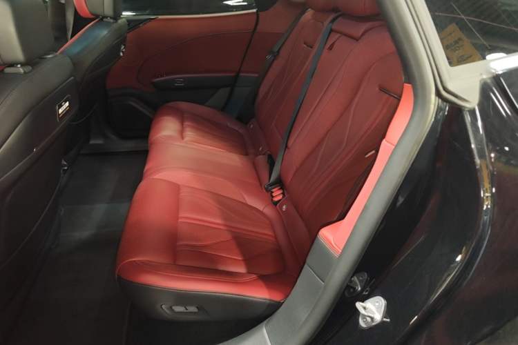 Used Zeekr 007GT 2025 Rear-Drive Intelligent Driving Version 75 kWh Left Rear Seat