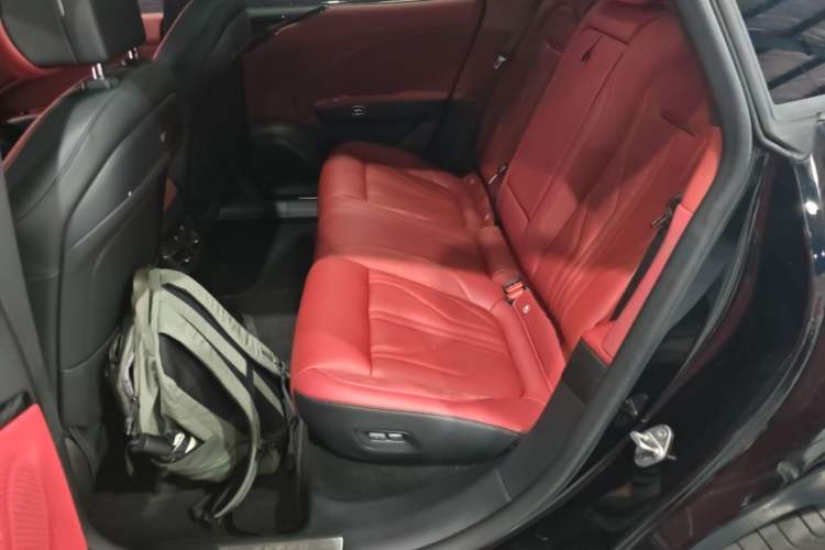 Used Zeekr 007GT 2025 Rear-Drive Intelligent Driving Version 75 kWh Left Rear Seat