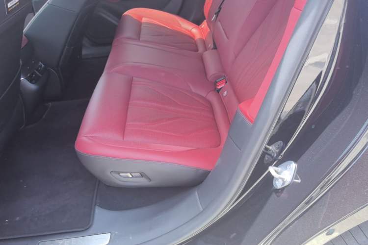 Used Zeekr 007GT 2025 Long-Range Rear-Wheel Drive Intelligent Driving Version 100 kWh Left Rear Seat
