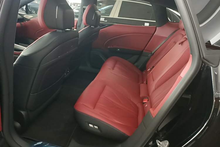 Used Zeekr 007GT 2025 Rear-Drive Intelligent Driving Version 75 kWh Left Rear Seat
