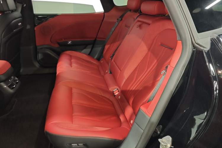 Used Zeekr 007GT 2025 Four-Wheel Drive Intelligent Driving Version 75 kWh Left Rear Seat