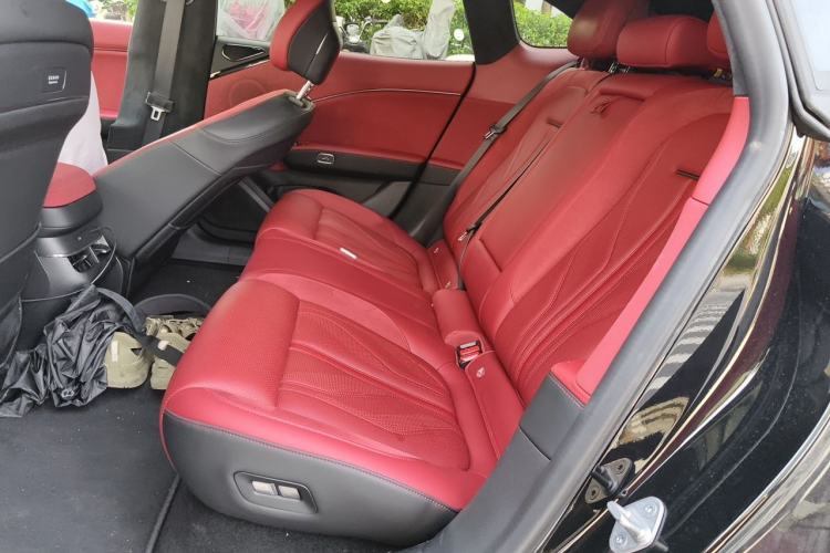 Used Zeekr 007GT 2025 Rear-Drive Intelligent Driving Version 75 kWh Left Rear Seat