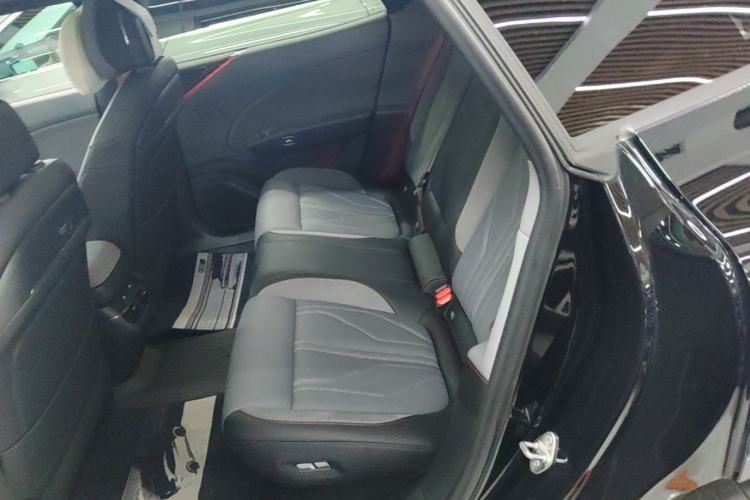 Used Zeekr 007GT 2025 Four-Wheel Drive Intelligent Driving Version 75 kWh Left Rear Seat