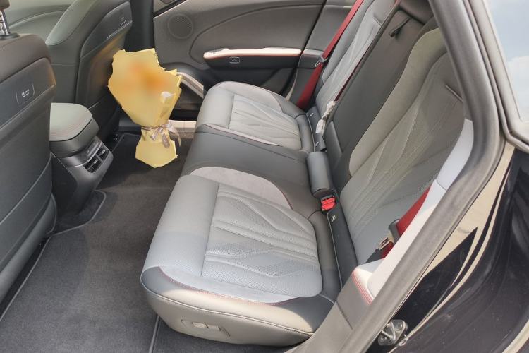 Used Zeekr 007GT 2025 Rear-Drive Intelligent Driving Version 75 kWh Left Rear Seat