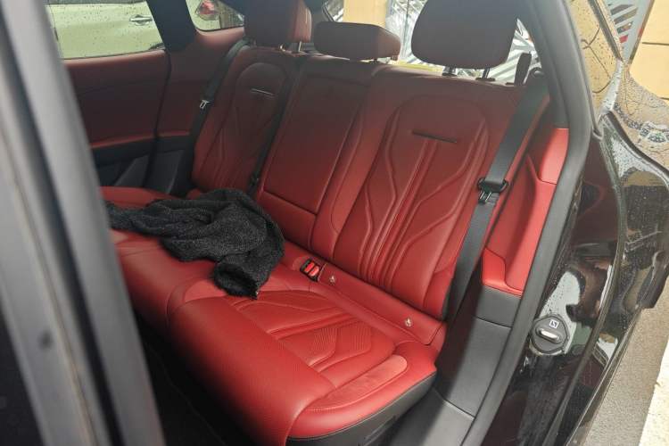 Used Zeekr 007GT 2025 Rear-Drive Intelligent Driving Version 75 kWh Left Rear Seat