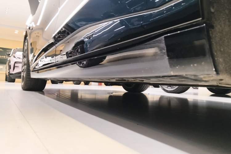 Used Zeekr 007GT 2025 Long-Range All-Wheel-Drive Intelligent Driving Version 100 kWh Left Side Sill