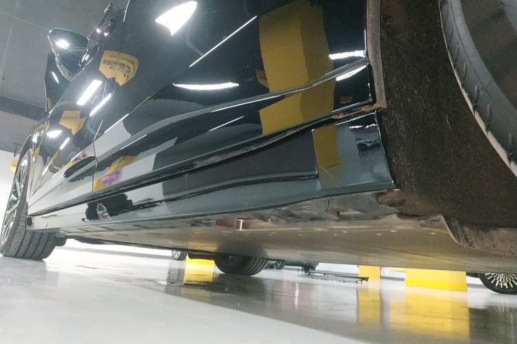 Used Zeekr 007GT 2025 Rear-Drive Intelligent Driving Version 75 kWh Left Side Sill