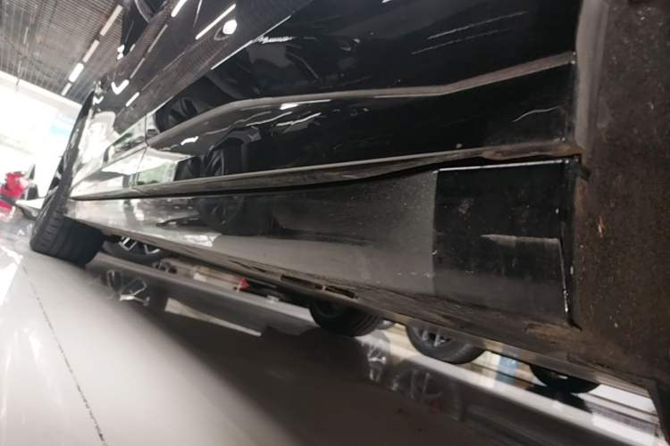 Used Zeekr 007GT 2025 Four-Wheel Drive Intelligent Driving Version 75 kWh Left Side Sill