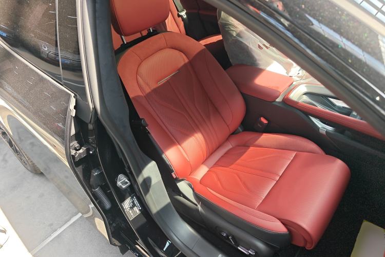 Used Zeekr 007GT 2025 Rear-Drive Intelligent Driving Version 75 kWh Right Front Seat