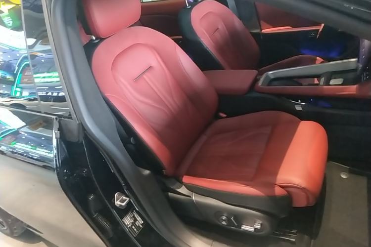 Used Zeekr 007GT 2025 Long-Range Rear-Wheel Drive Intelligent Driving Version 100 kWh Right Front Seat