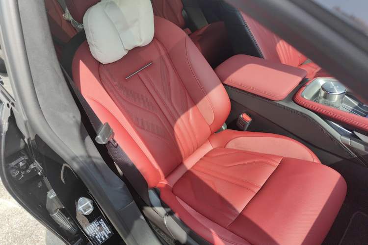 Used Zeekr 007GT 2025 Four-Wheel Drive Intelligent Driving Version 75 kWh Right Front Seat
