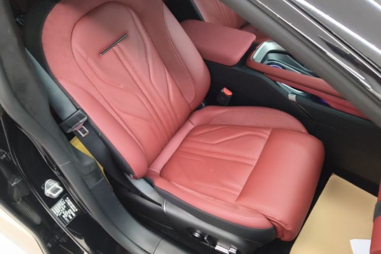 Used Zeekr 007GT 2025 Long-Range All-Wheel-Drive Intelligent Driving Version 100 kWh Right Front Seat