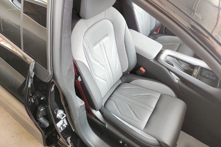 Used Zeekr 007GT 2025 Rear-Drive Intelligent Driving Version 75 kWh Right Front Seat