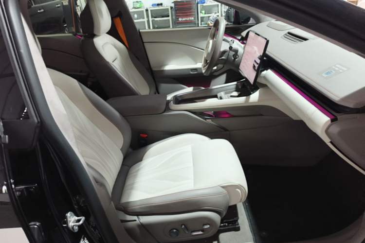 Used Zeekr 007GT 2025 Rear-Drive Intelligent Driving Version 75 kWh Right Front Seat