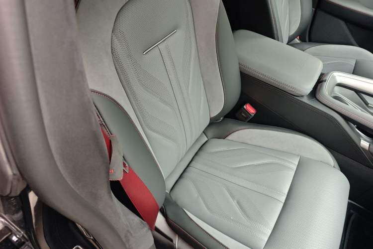 Used Zeekr 007GT 2025 Rear-Drive Intelligent Driving Version 75 kWh Right Front Seat