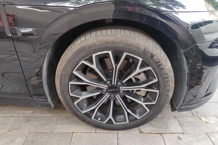 Used Zeekr 007GT 2025 Rear-Drive Intelligent Driving Version 75 kWh Right Front Wheel Hub