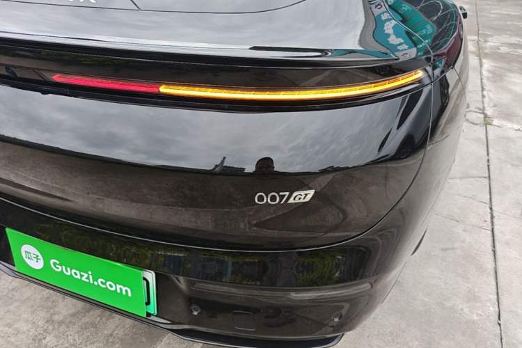 Used Zeekr 007GT 2025 Four-Wheel Drive Intelligent Driving Version 75 kWh Right Rear Taillight