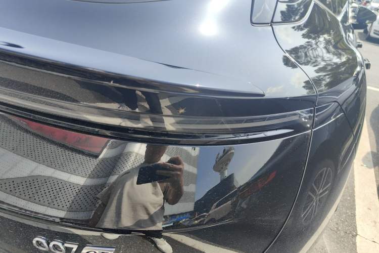 Used Zeekr 007GT 2025 Four-Wheel Drive Intelligent Driving Version 75 kWh Right Rear Taillight