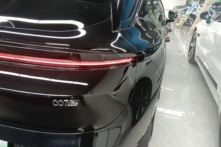 Used Zeekr 007GT 2025 Rear-Drive Intelligent Driving Version 75 kWh Right Rear Taillight