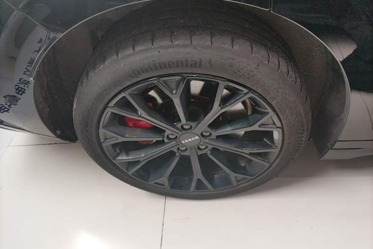 Used Zeekr 007GT 2025 Four-Wheel Drive Intelligent Driving Version 75 kWh Right Rear Wheel Hub